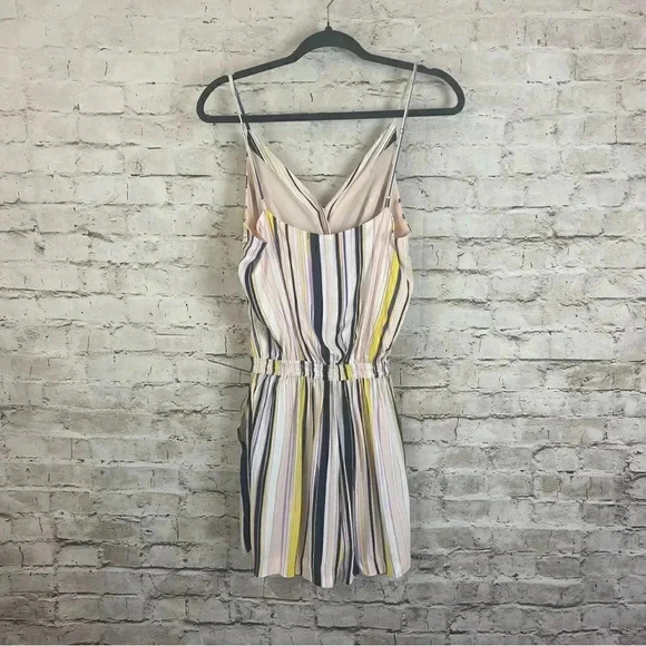 1 State Women's Medium Striped Spaghetti Strap Shorts Romper Pockets Pink Yellow - Picture 7 of 7